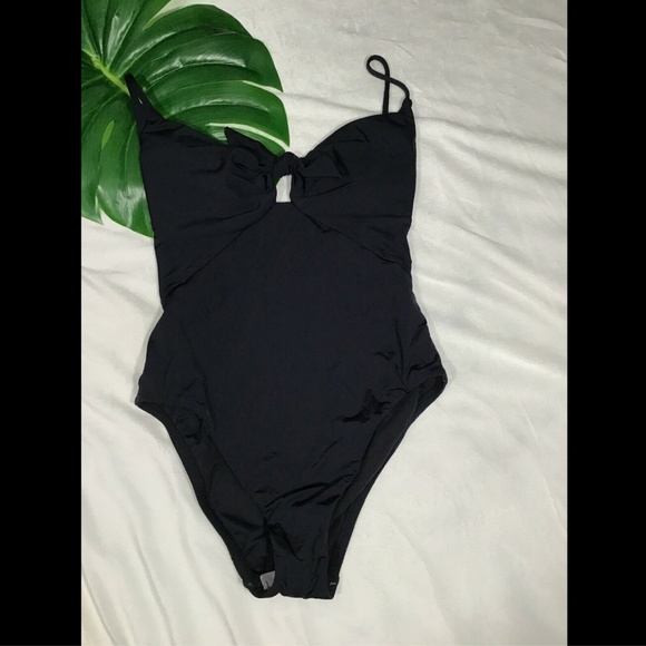 NWT $132 Trina Turk Getaway Solid High Leg Maillot One Piece‎ [SZ 4 ] - Picture 2 of 7